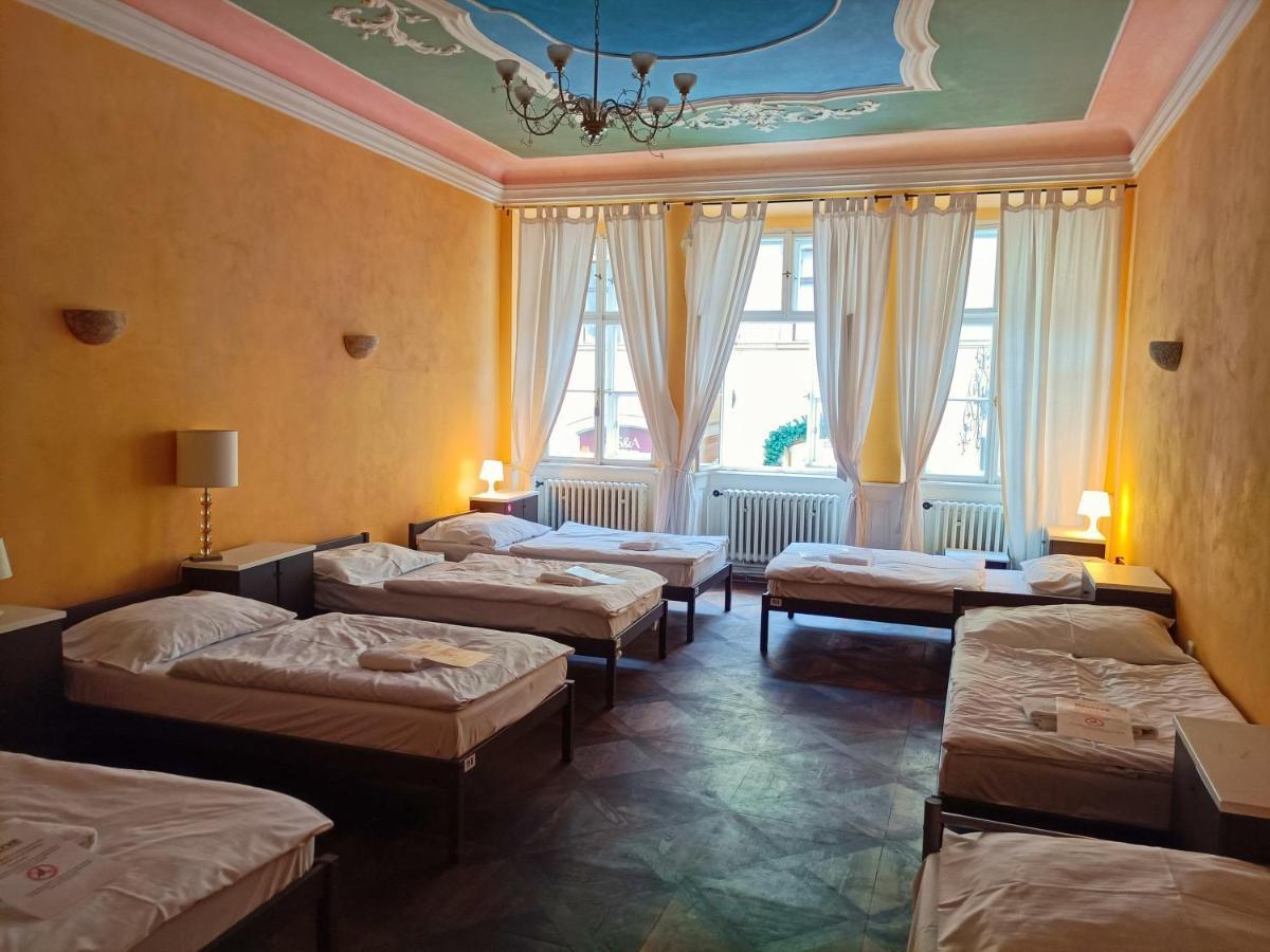 Charles Bridge Hostel & Apartments Prague Ngoại thất bức ảnh